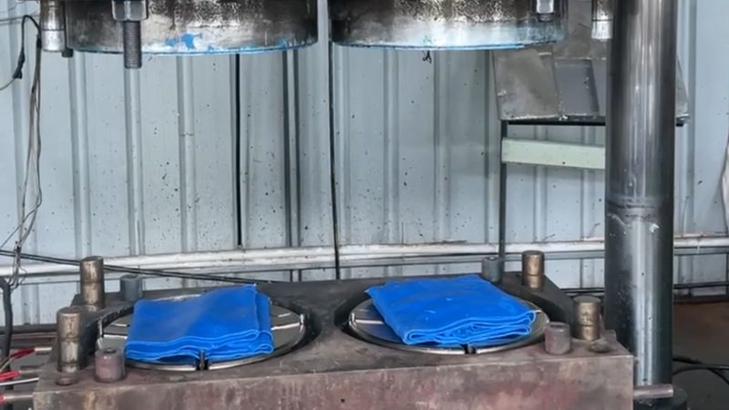 冲压模具冲头材质选择：揭秘常用材质的优劣势