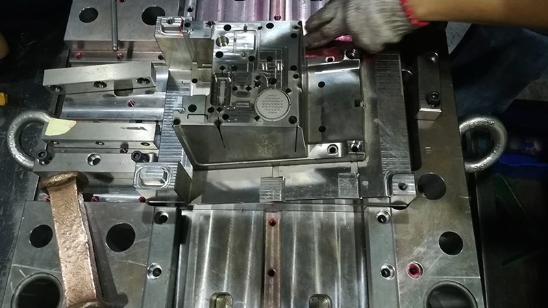 五金模具代理加盟，资金投入揭秘