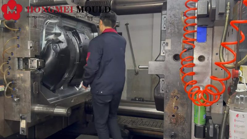 注塑模具型号参数全解析：揭秘选型关键